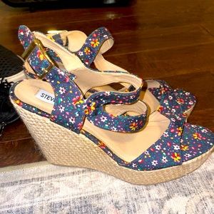Steve Madden Wedges